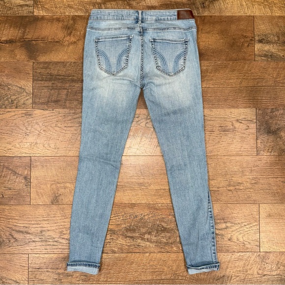 Hollister Low Rise Super Skinny Crop Women’s Jeans - Picture 10 of 14